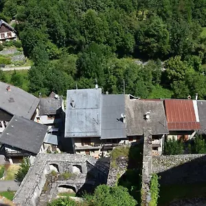 Hébergement de vacances Maison Sous Les Remparts, Freterive